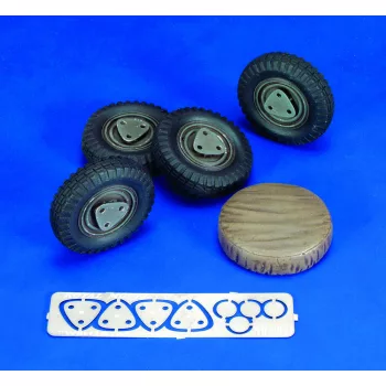 Royal Model - Wheels Sd.Kfz. 222