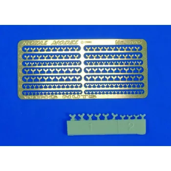 Royal Model - Wing Nuts Set