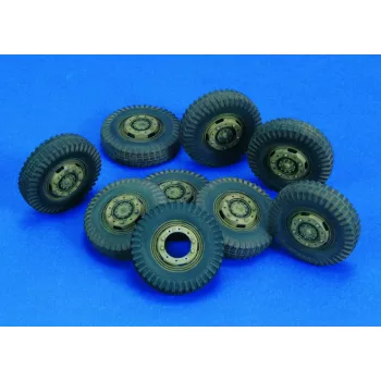 Royal Model - Wheels Sd. Kfz. 234/1 & Puma