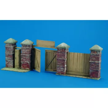 Royal Model - East European Wall Section