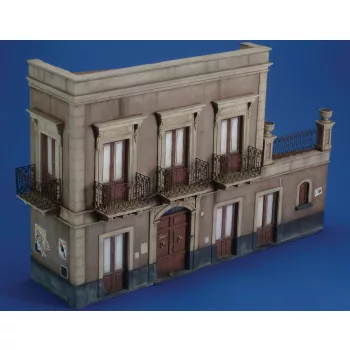 Royal Model - Italian building