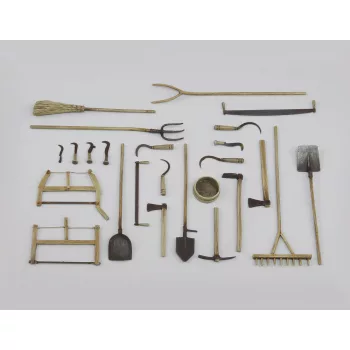 Royal Model - Assorted farm tools