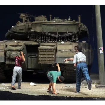 Royal Model - Boys throwing stones