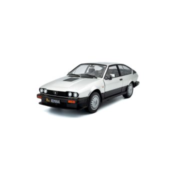 Solido - 1:18 Alfa Romeo Alfetta GTV 6 Silver 1984