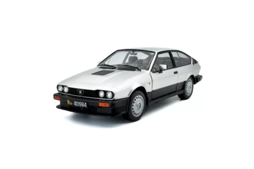 Solido - 1:18 Alfa Romeo Alfetta GTV 6 Silver 1984