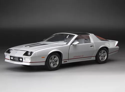 Sun Star - 1:18 Chevrolet Camaro IROC, Silver, 1985