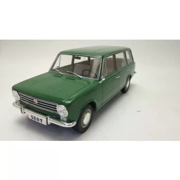   TRIPLE9 - 1:18 1968 Seat 124 Familiar, green with light brown interior - Triple9 Collection