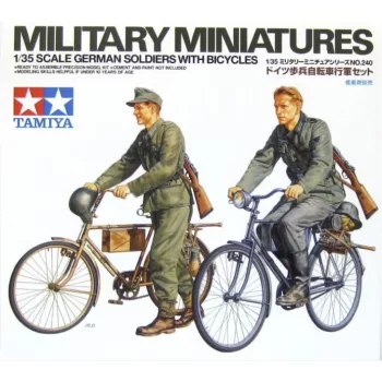 Tamiya - German Soldiers With Bicycles - 2 Figures