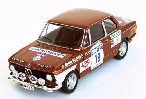 Trofeu - BMW 1602 (night version) N 19 RALLY 1000 LAKES 1974 ONNI VILKAS - PAAVO RIIKONEN BROWN