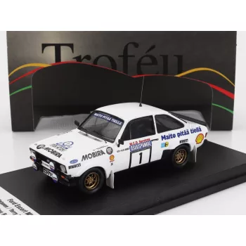   Trofeu - FORD ENGLAND ESCORT MKII N 1 RALLY 1000 LAKES 1982 ARI VATANEN - TERRY HARRYMAN WHITE