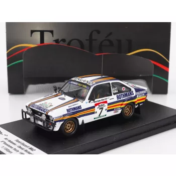   Trofeu - FORD ENGLAND ESCORT MKII (night version) TEAM ROTHMANS N 7 RALLY BANDAMA 1981 ARI VATANEN - DAVID RICHARDS WHITE BLUE YELLOW