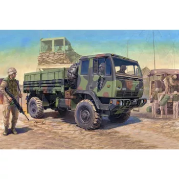 Trumpeter - M1078 LMTV Standard Cargo Truck