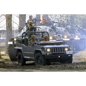 Trumpeter - Jgsdf Type 73 Light Truck (Recon)