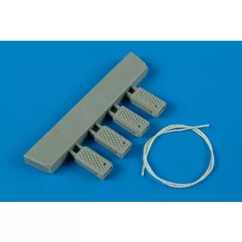 Wheelliant - Universal Navy Wheel Chock w. Nylon Rope