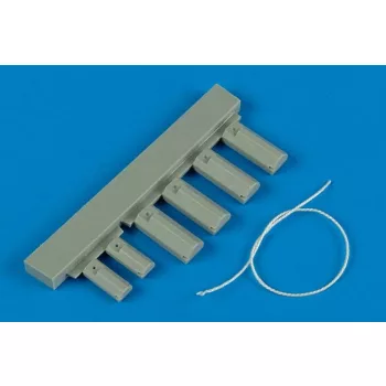 Wheelliant - U.S.A.F. wheel chock with nylon thread